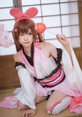 日本护士挤奶水2